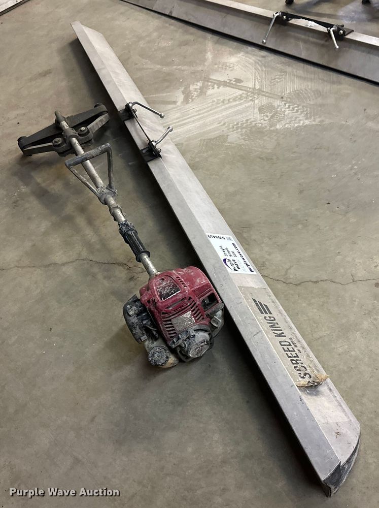 image for item DW4459 Vibra strike power screed