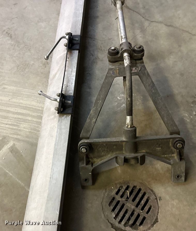 image for item DW4459 Vibra strike power screed