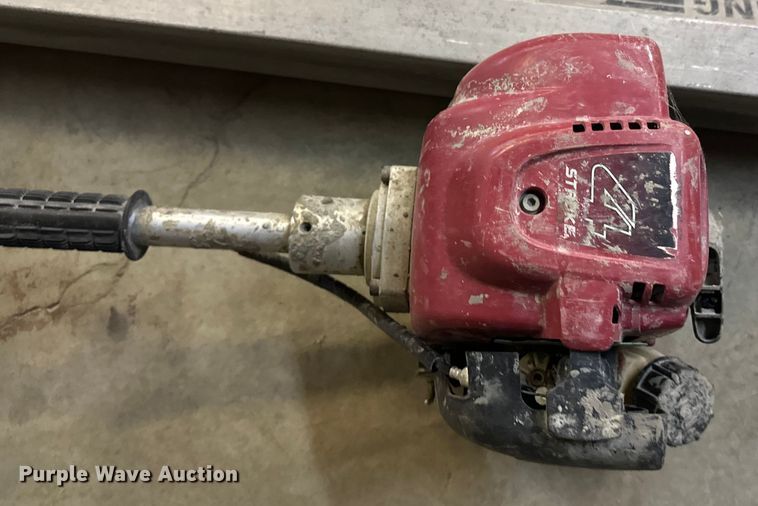 image for item DW4459 Vibra strike power screed