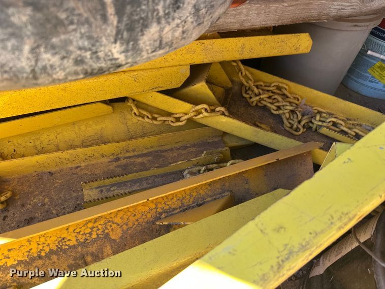 image for item DW4464 (9) foot lock system