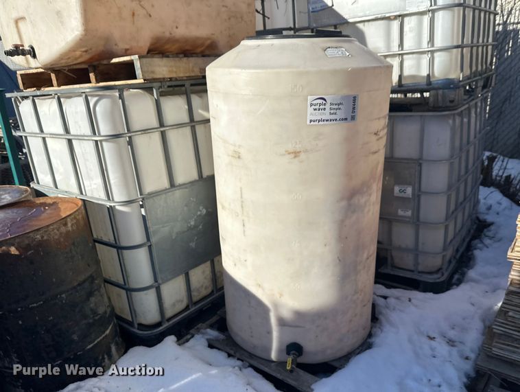 image for item DW4466 (10) poly tanks