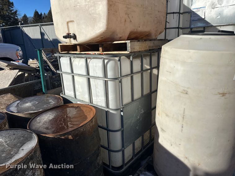 image for item DW4466 (10) poly tanks