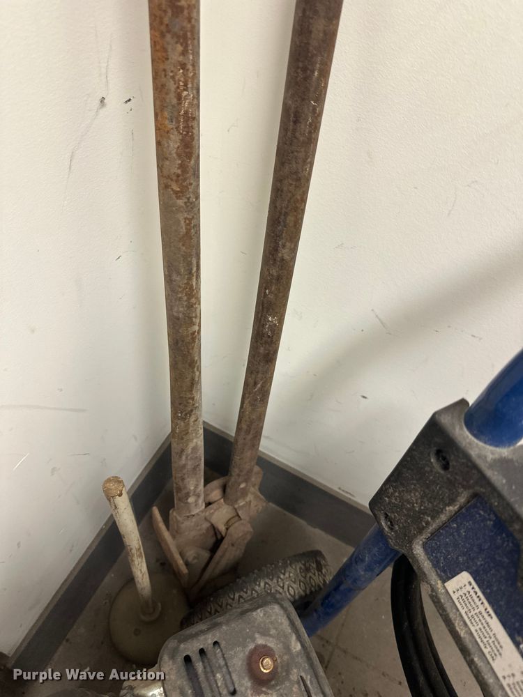 image for item DW4468 Tools