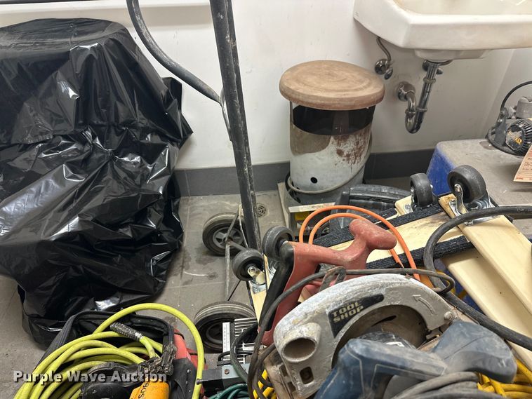 image for item DW4468 Tools