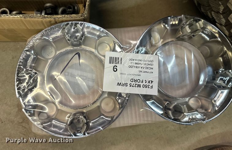 image for item DW4469 (4) 275/70R18 tires and wheels