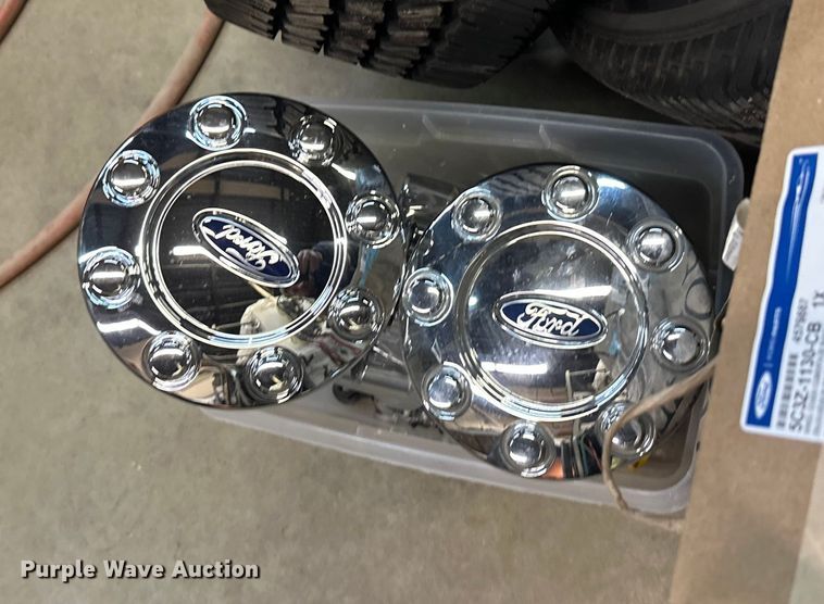 image for item DW4470 (4) 275/65R18 tires and wheels