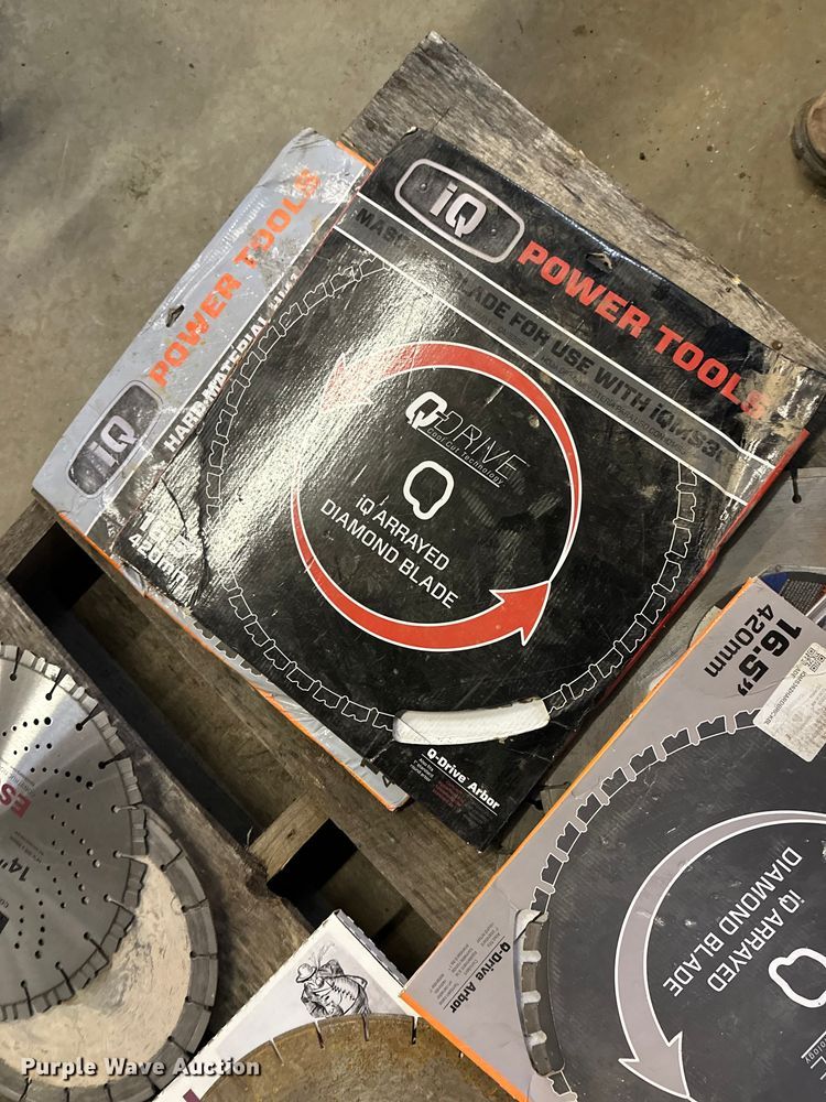 image for item DW4472 Saw blades