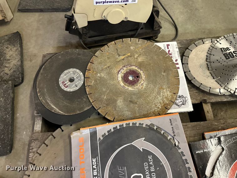 image for item DW4472 Saw blades