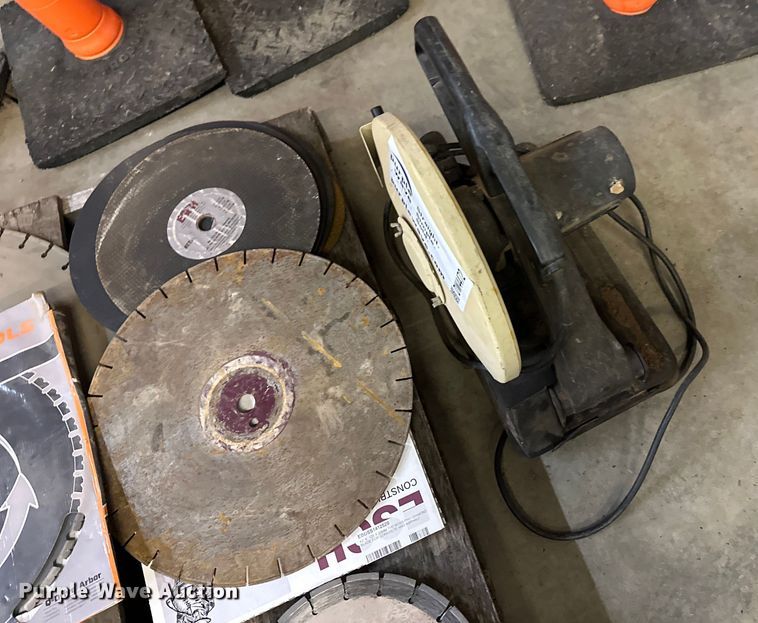 image for item DW4472 Saw blades