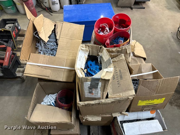 image for item DW4475 Tools