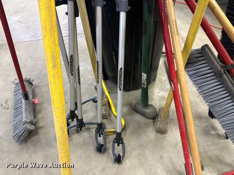 image for item DW4478 Lawn equipment