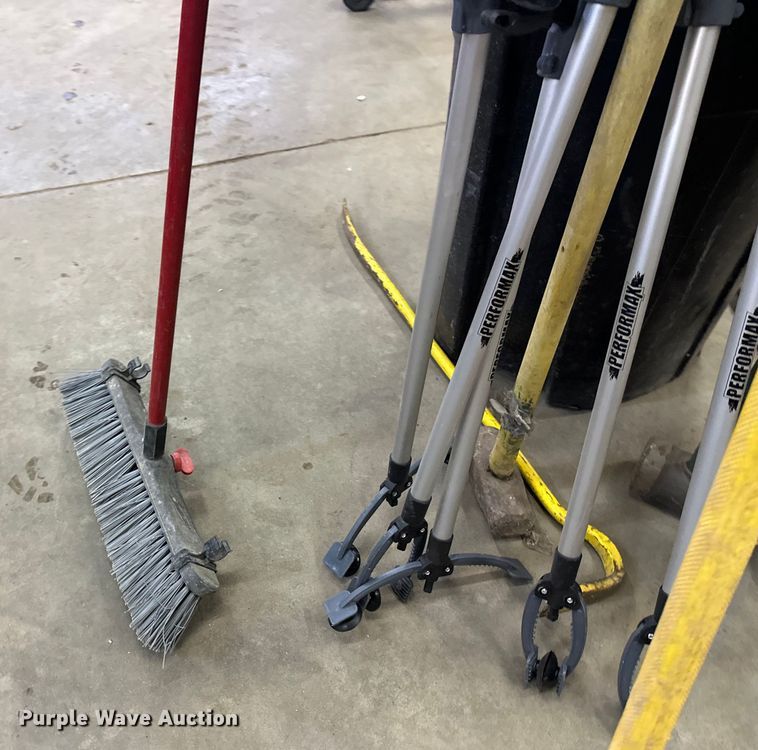 image for item DW4478 Lawn equipment