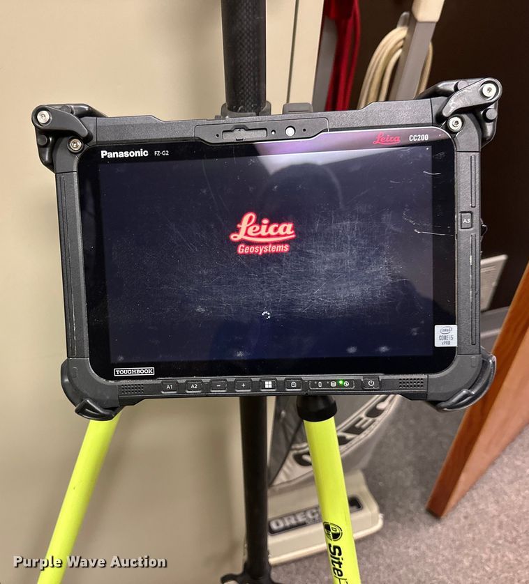 image for item DW4481 Leica Total Station R500 icon cc200 tablet surveying equipment