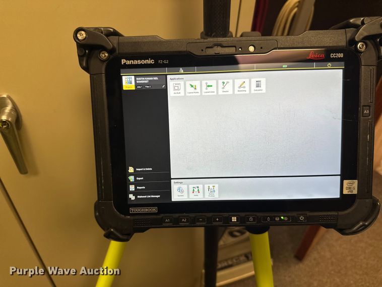 image for item DW4481 Leica Total Station R500 icon cc200 tablet surveying equipment