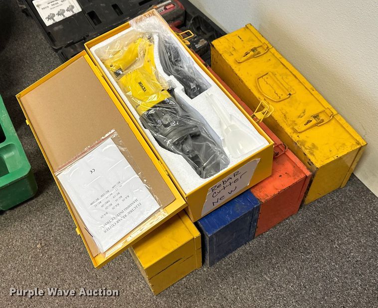 image for item DW4483 Tools