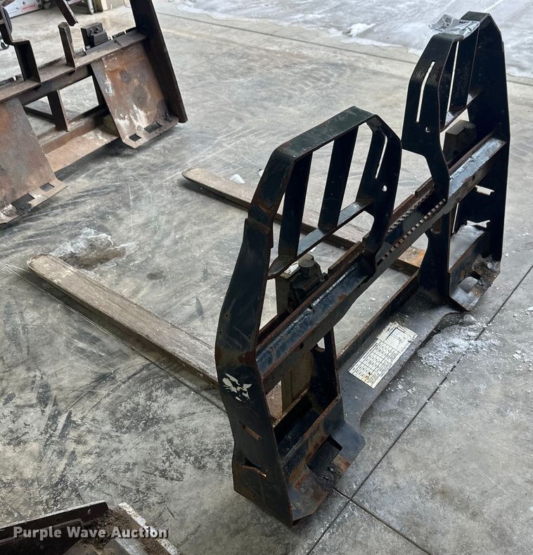 image for item DW4485 Bobcat skid steer forks