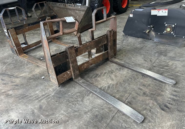 image for item DW4486 (2) skid steer forks