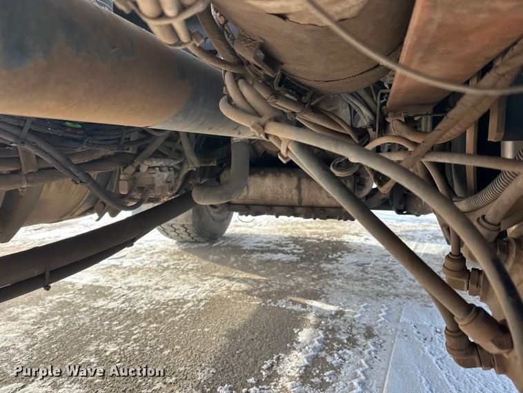 image for item DW4498 2013 Mack GU813 hook lift truck