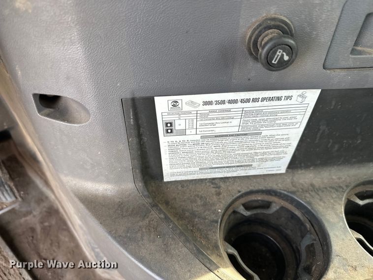 image for item DW4498 2013 Mack GU813 hook lift truck