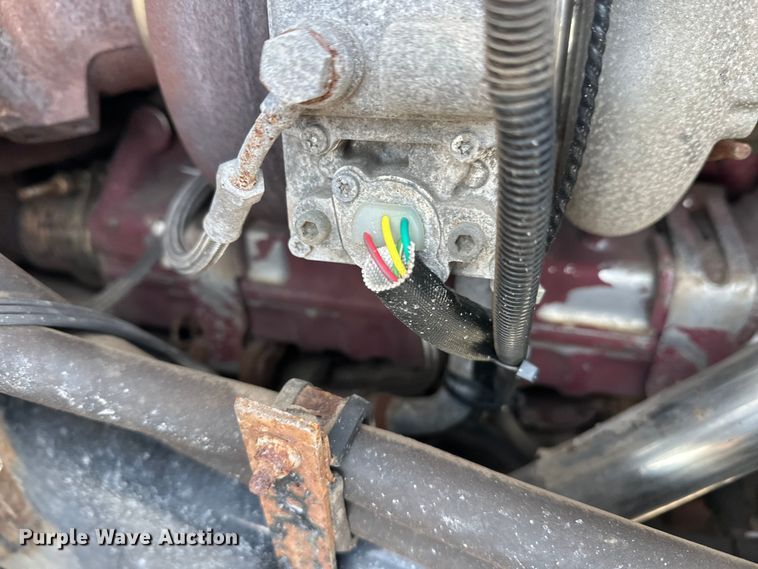 image for item DW4498 2013 Mack GU813 hook lift truck