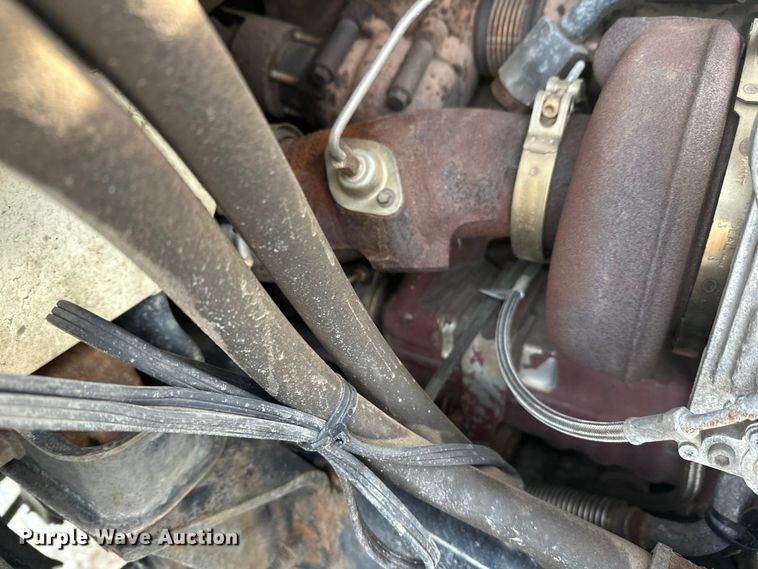 image for item DW4498 2013 Mack GU813 hook lift truck