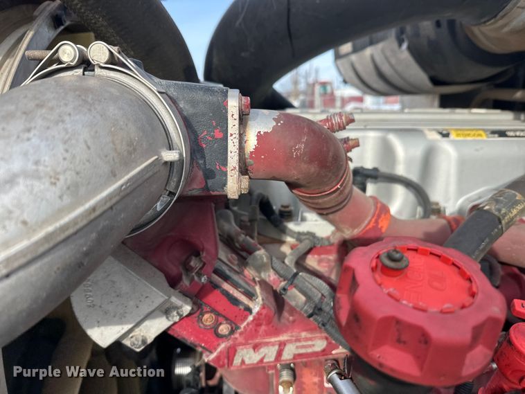 image for item DW4498 2013 Mack GU813 hook lift truck