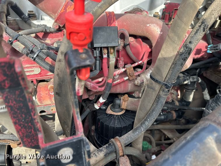 image for item DW4498 2013 Mack GU813 hook lift truck