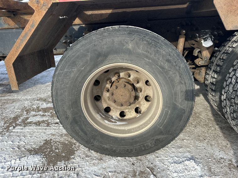 image for item DW4498 2013 Mack GU813 hook lift truck