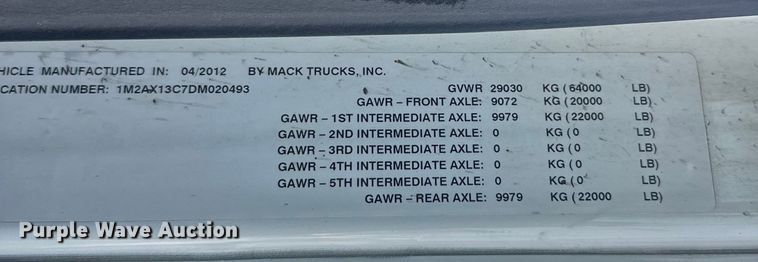 image for item DW4498 2013 Mack GU813 hook lift truck