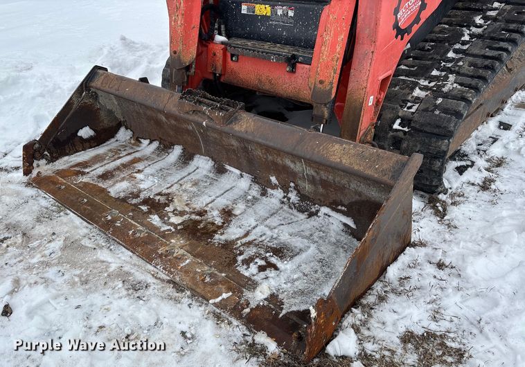 image for item DW7466 2017 Kubota SVL95-2S tracked skid steer loader