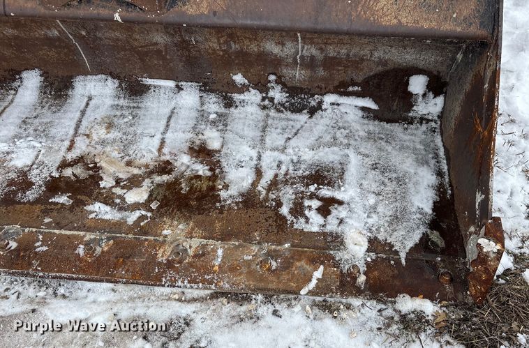 image for item DW7466 2017 Kubota SVL95-2S tracked skid steer loader