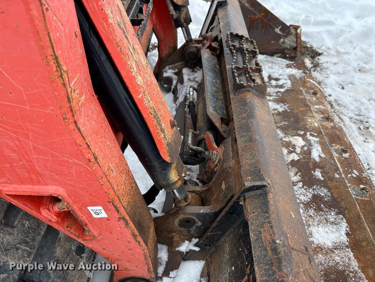 image for item DW7466 2017 Kubota SVL95-2S tracked skid steer loader