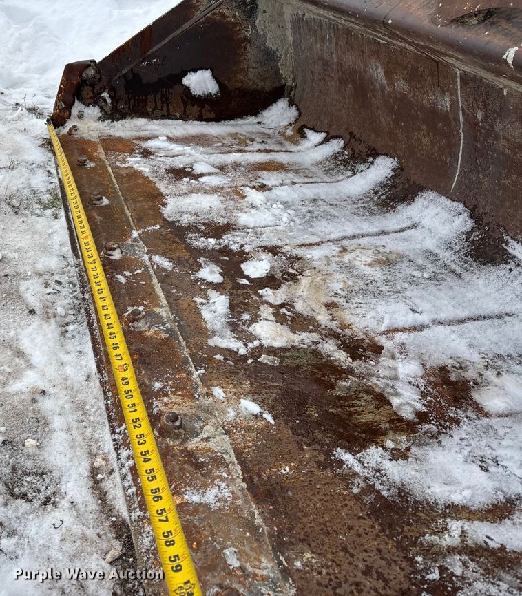 image for item DW7466 2017 Kubota SVL95-2S tracked skid steer loader