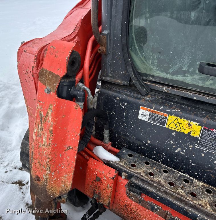 image for item DW7466 2017 Kubota SVL95-2S tracked skid steer loader