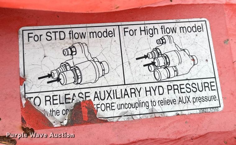 image for item DW7466 2017 Kubota SVL95-2S tracked skid steer loader