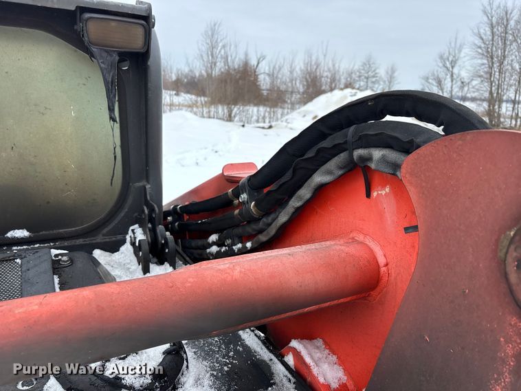 image for item DW7466 2017 Kubota SVL95-2S tracked skid steer loader