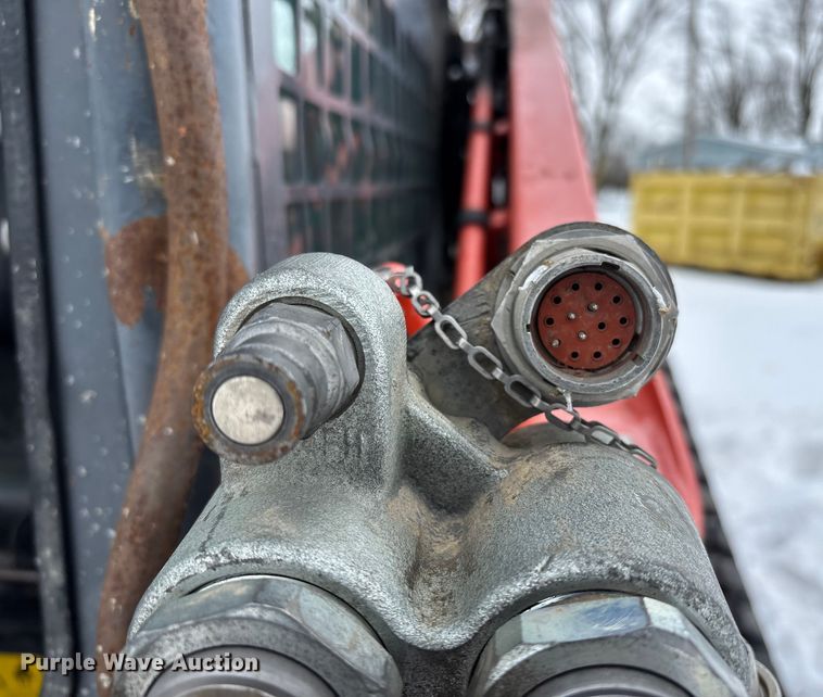 image for item DW7466 2017 Kubota SVL95-2S tracked skid steer loader