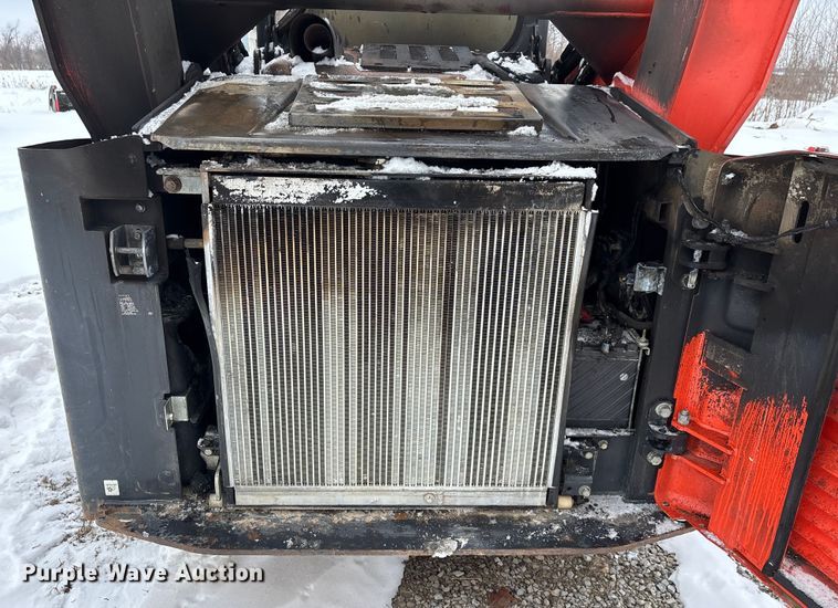 image for item DW7466 2017 Kubota SVL95-2S tracked skid steer loader