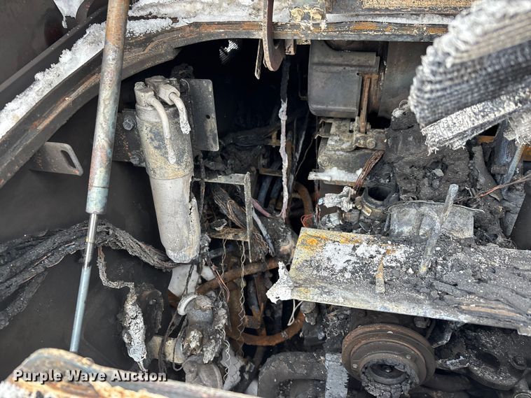 image for item DW7466 2017 Kubota SVL95-2S tracked skid steer loader