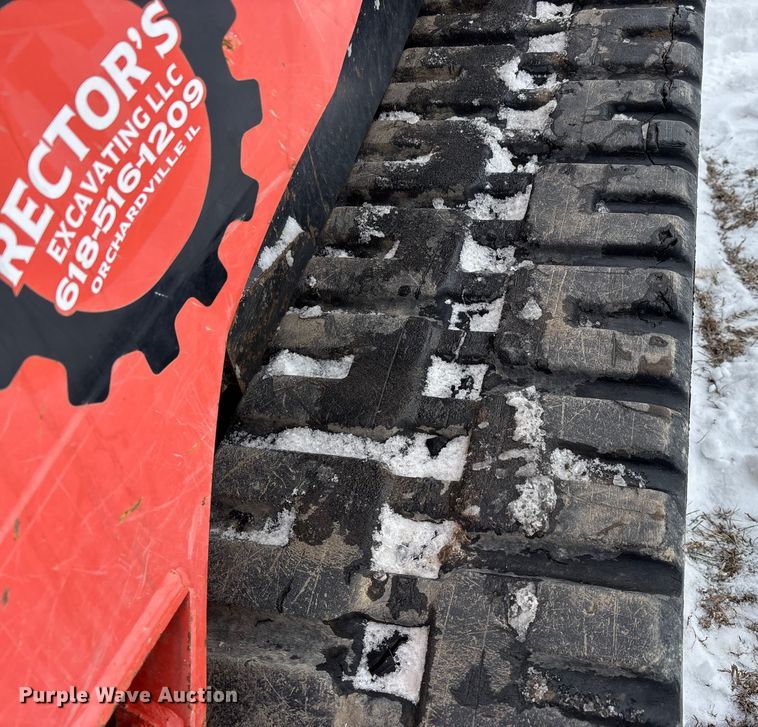 image for item DW7466 2017 Kubota SVL95-2S tracked skid steer loader