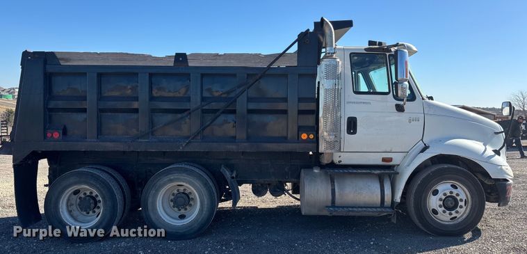 image for item DX5940 2007 International 8600 dump truck