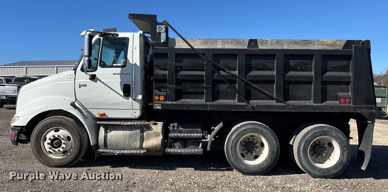 image for item DX5940 2007 International 8600 dump truck