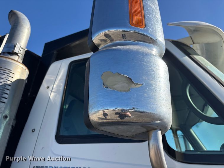 image for item DX5940 2007 International 8600 dump truck