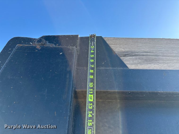 image for item DX5940 2007 International 8600 dump truck