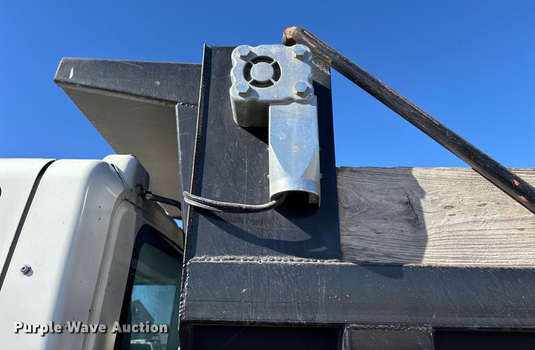 image for item DX5940 2007 International 8600 dump truck