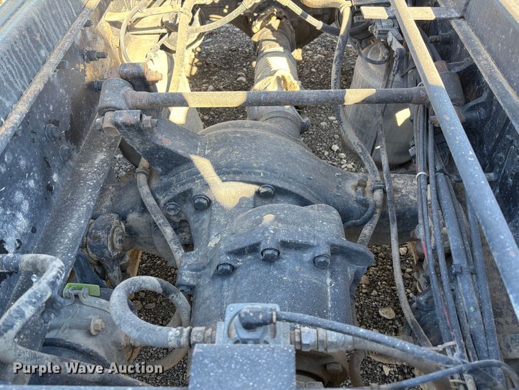 image for item DX5940 2007 International 8600 dump truck