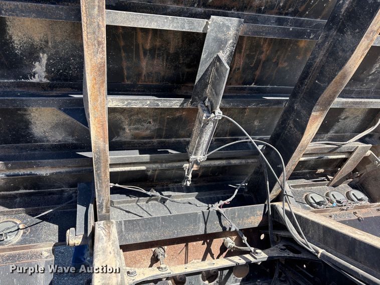 image for item DX5940 2007 International 8600 dump truck