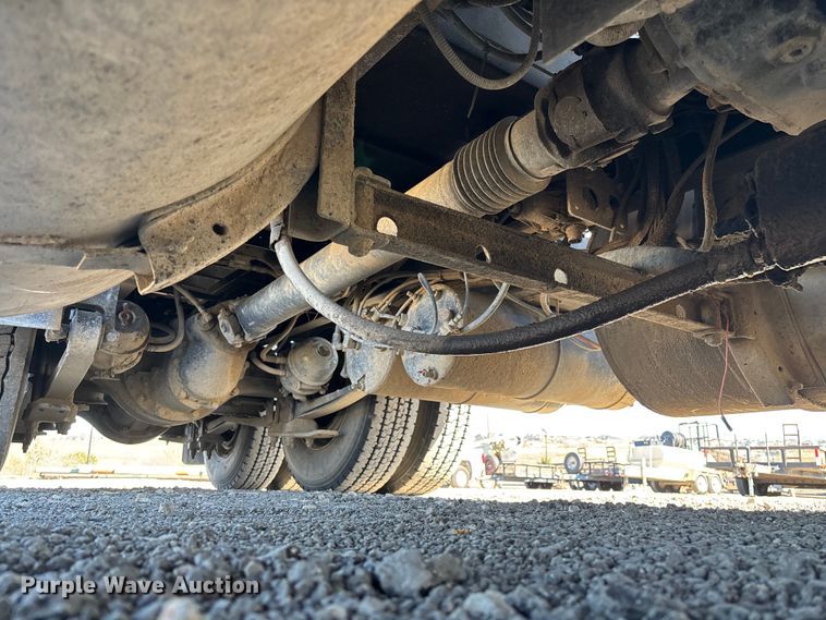 image for item DX5940 2007 International 8600 dump truck