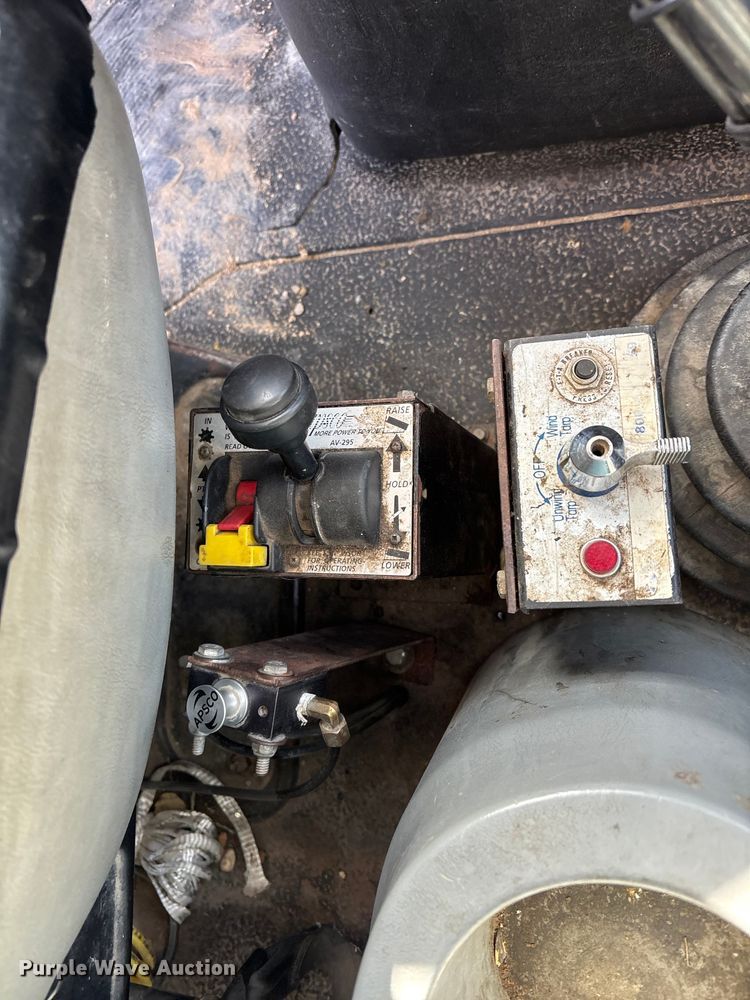 image for item DX5940 2007 International 8600 dump truck