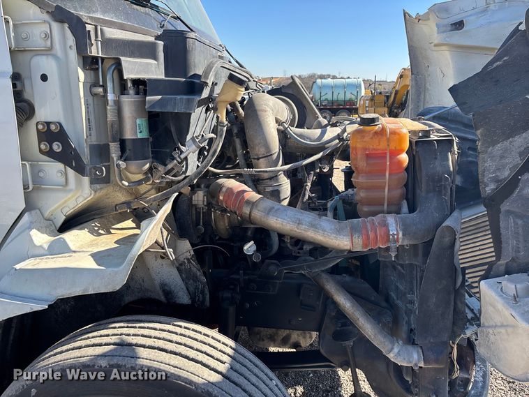 image for item DX5940 2007 International 8600 dump truck